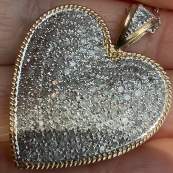 VintHeart Pendent 1ct Real Pave' Diamonds Set In 14k White And Yellow Real Gold. - Picture 8 of 8